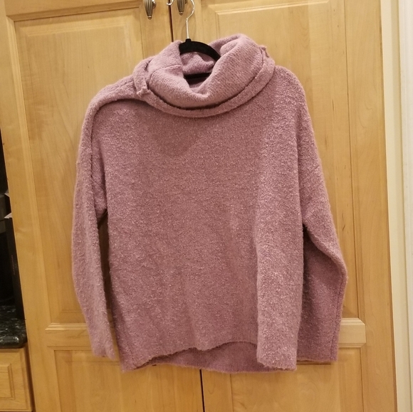 Catherine Malandrino Cozy Eyelash Knit Turtleneck - Picture 4 of 8